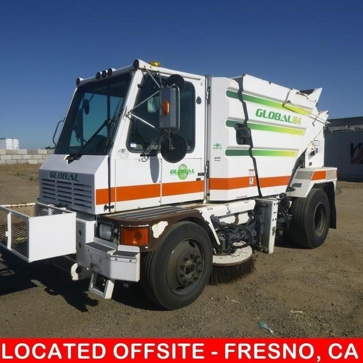 2013 GLOBAL M4 SWEEPER