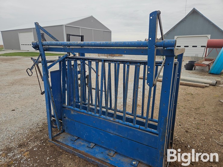 priefert-model-85-cattle-chute-w/-head-gate-image-6