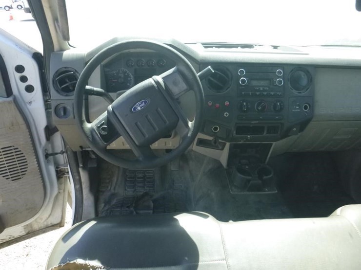 2010-ford-f250-image-7