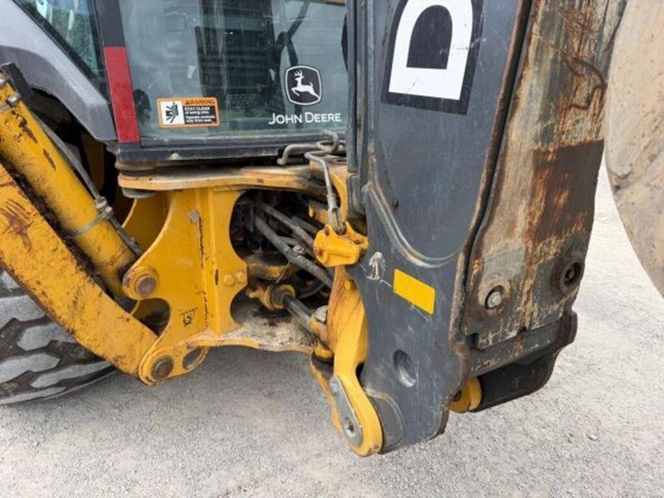2018-deere-310sl-image-43
