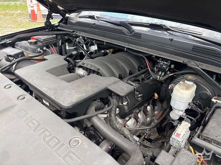 2019-chevrolet-tahoe-image-7