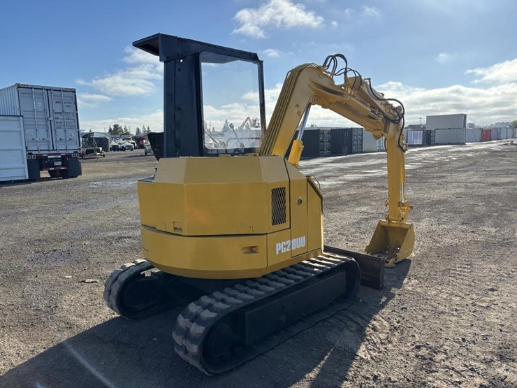 komatsu-pc28uu-image-3