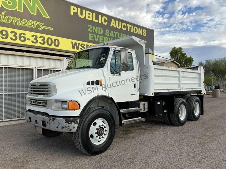 2002-sterling-m8500-image-2