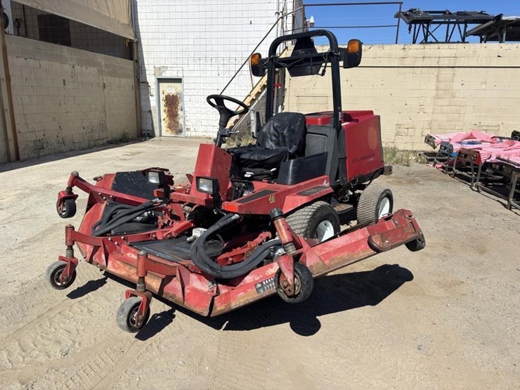 2009-toro-groundsmaster-4100d-image-1