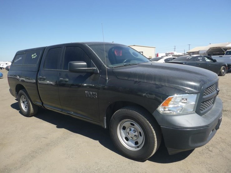 2015-dodge-1500-image-2