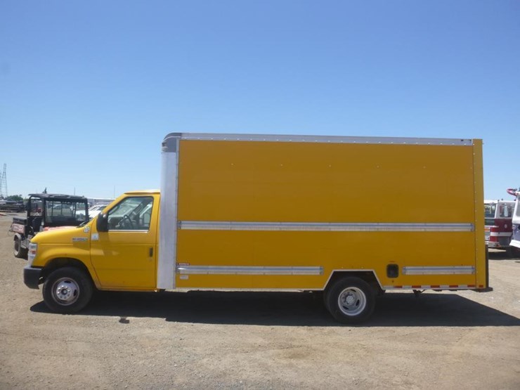 2019-ford-e350-image-5