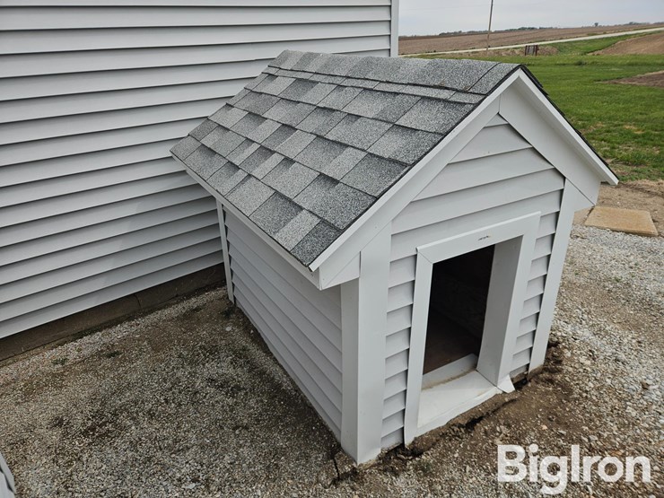 dog-house-image-3