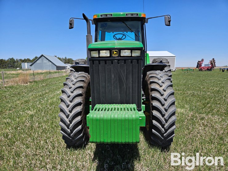 1997-john-deere-8300-image-2