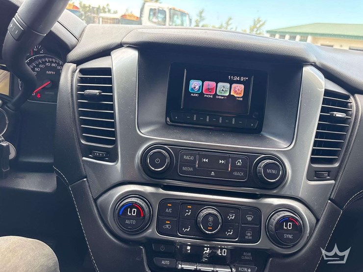 2016-chevrolet-tahoe-image-15