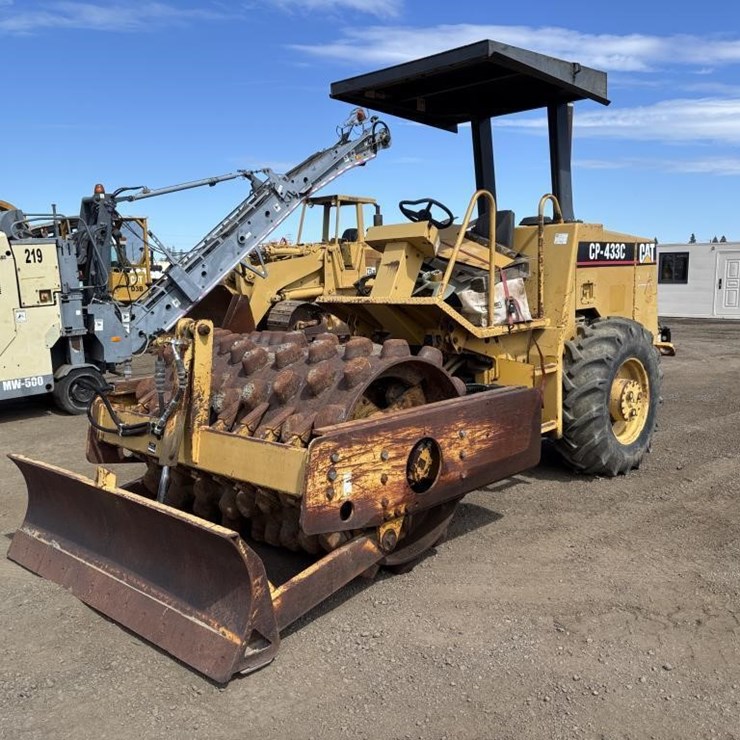 CATERPILLAR CP-433C
