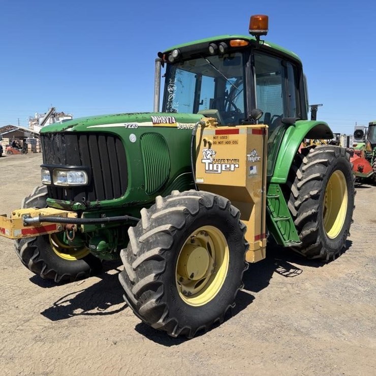 2006 JOHN DEERE 7220