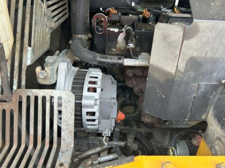 2014-deere-85g-image-25