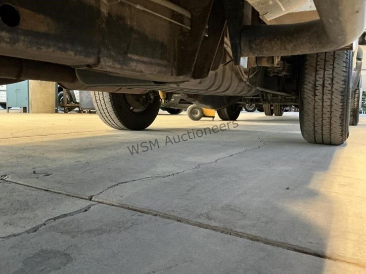 2016-chevrolet-silverado-3500hd-image-25