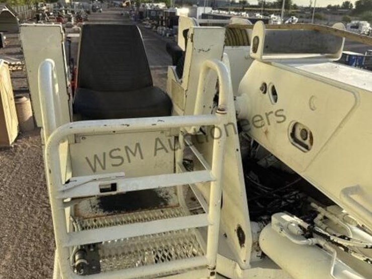 2009-international-workstar-7600-image-22