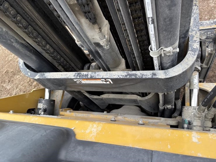 2020-caterpillar-2c6000-image-12
