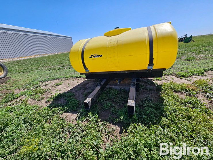 demco-300-gal-front-mount-tractor-tank-image-6