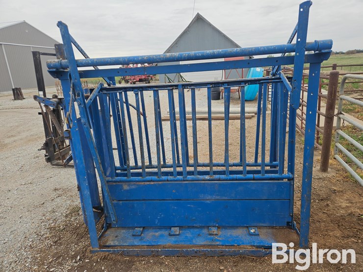 priefert-model-85-cattle-chute-w/-head-gate-image-7