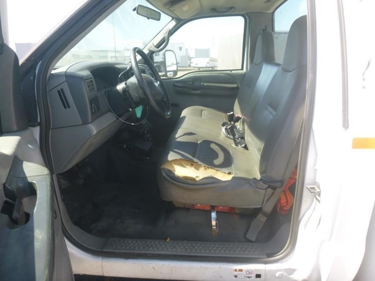 2002-ford-f550-image-20