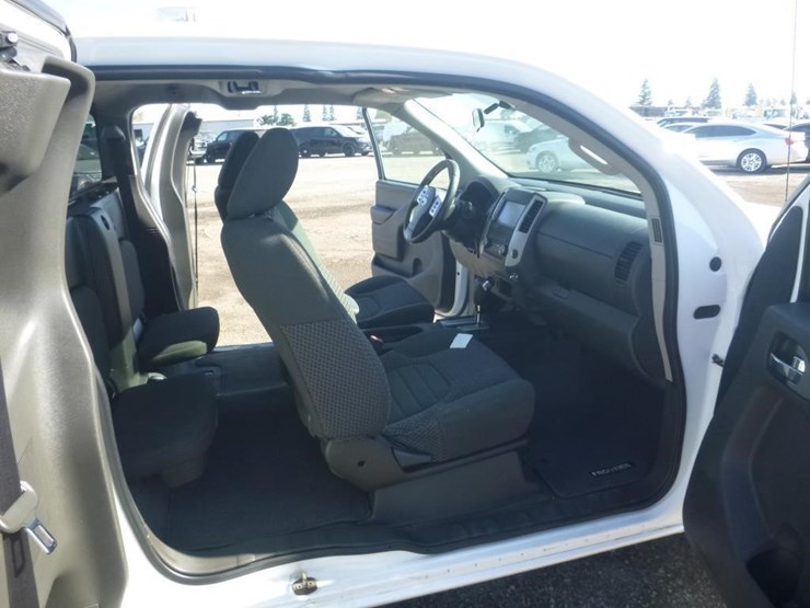 2019-nissan-frontier-image-6