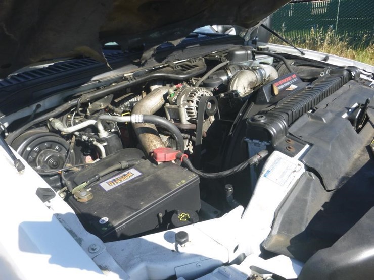 2003-ford-f550-image-11