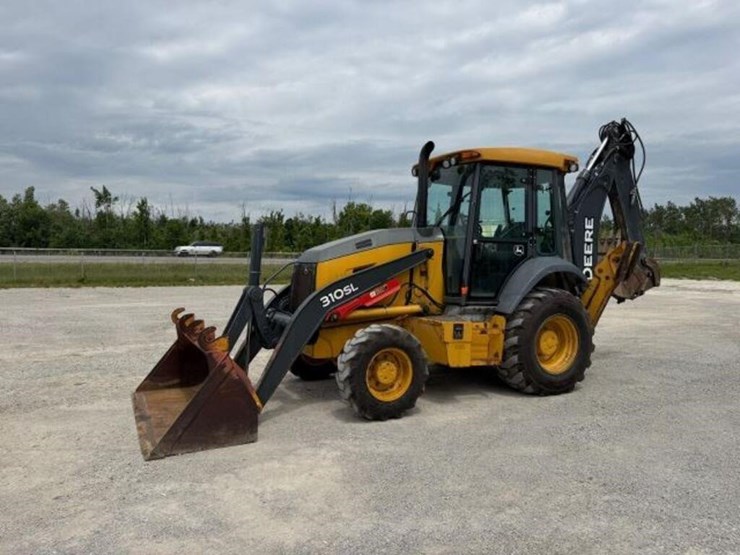 2018-deere-310sl-image-1