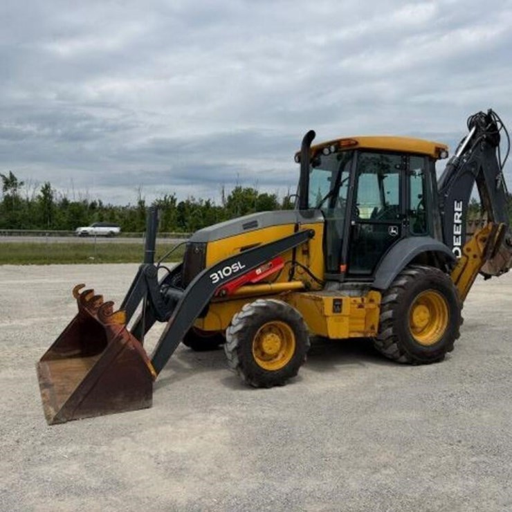 2018 DEERE 310SL