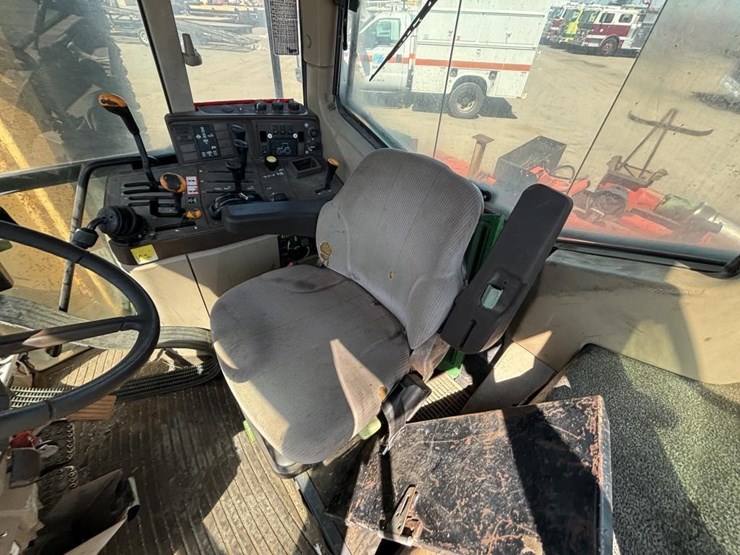 john-deere-6410-image-34