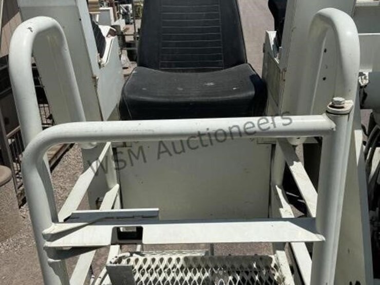 2009-international-workstar-7600-image-17