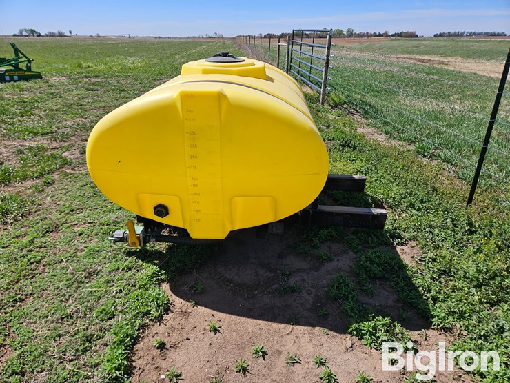 demco-300-gal-front-mount-tractor-tank-image-8