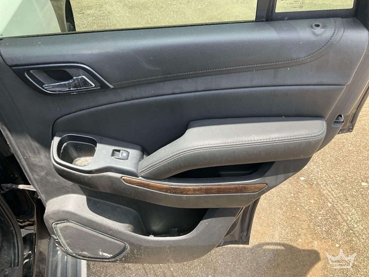 2017-ford-explorer-image-21