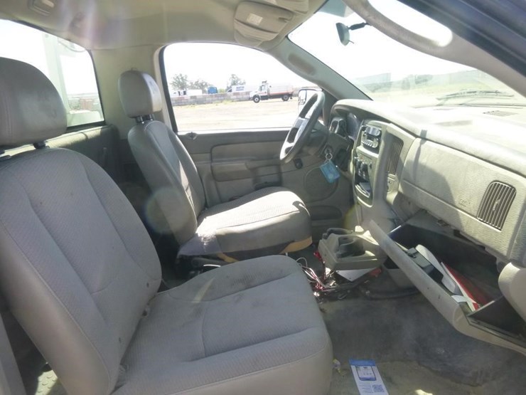 2005-dodge-ram-1500-image-19