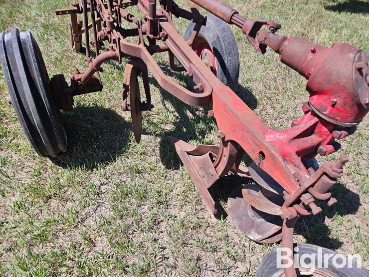 servis-international-antique-1-bottom-whirlwind-terrace-plow-image-10