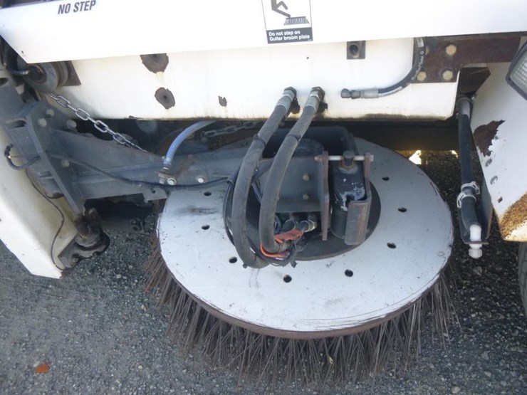 2013-global-m4-sweeper-image-13