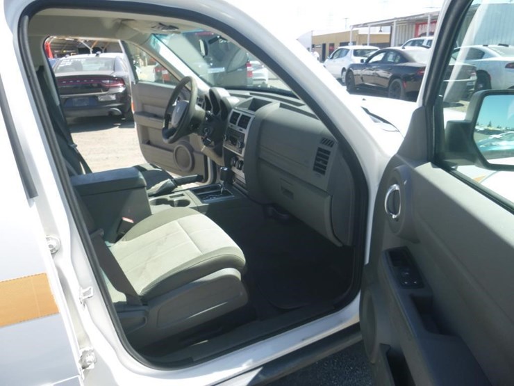 2009-dodge-nitro-image-6