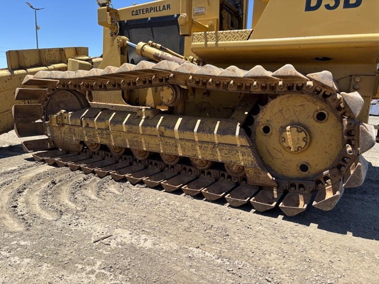 caterpillar-d3b-image-17