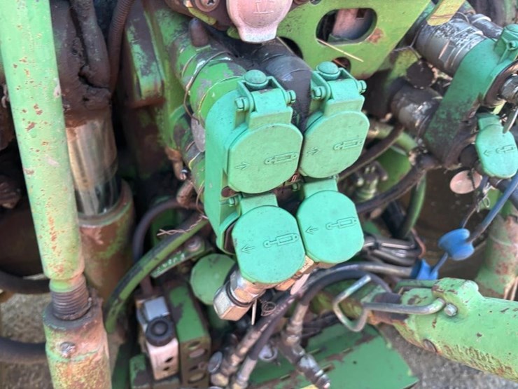 john-deere-6410-image-24