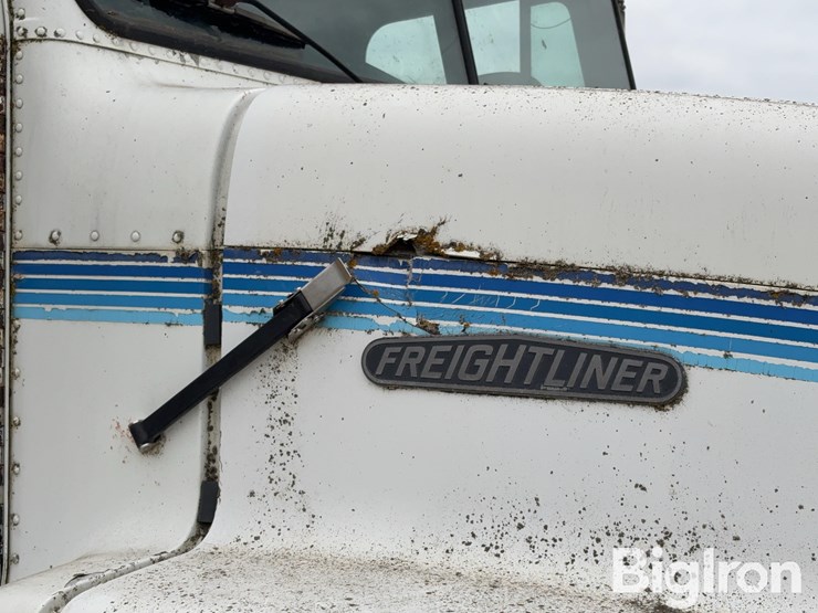 1992-freightliner-fld112-image-19