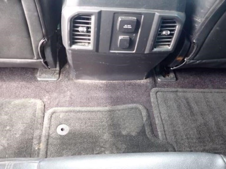 2016-ford-f150-image-29
