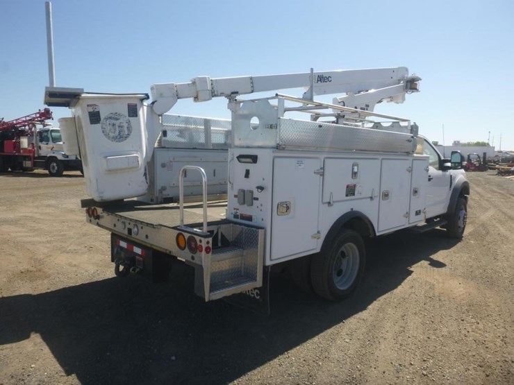 2022-ford-f450-image-3