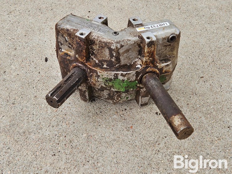 superior-gearbox-comany-540-pto-driven-gearbox-image-1
