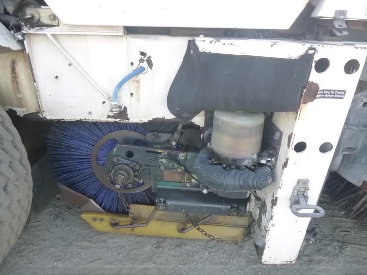 2013-global-m4-sweeper-image-21