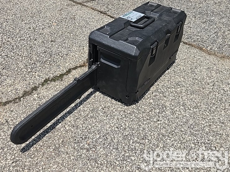 ryobi-18"-chainsaw-c/w-case-image-4