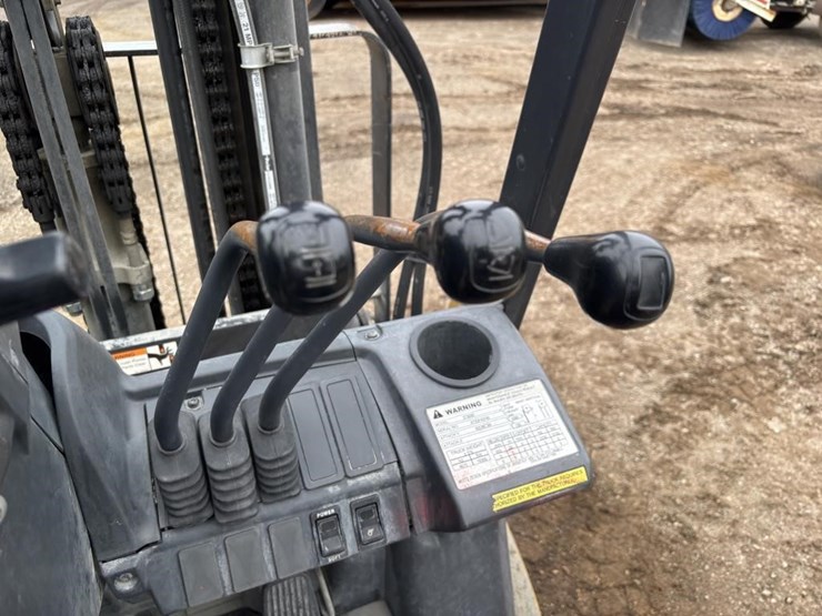 2020-caterpillar-2c6000-image-22
