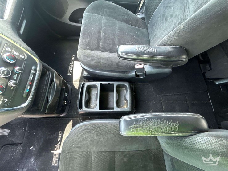 2016-dodge-grand-caravan-image-16