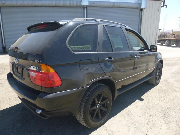 2003-bmw-x5-image-3