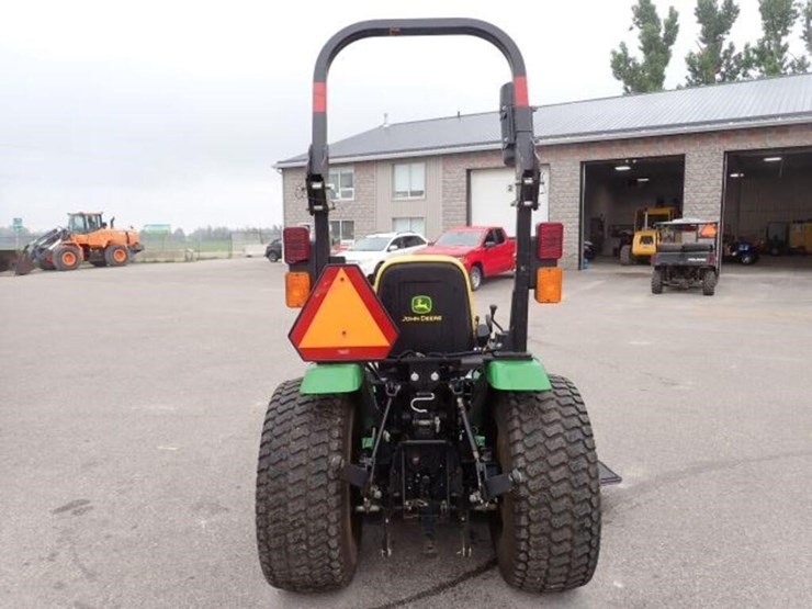 john-deere-200-image-8