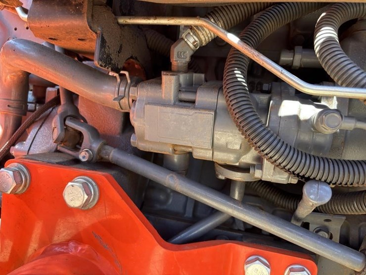 2013-kubota-l3800d-image-60