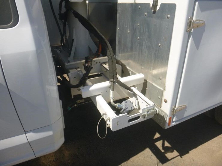2022-ford-f450-image-12