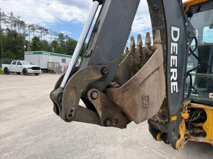 2018-deere-310sl-image-45