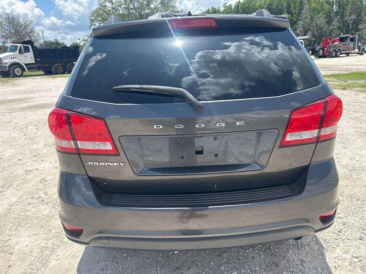 2019-dodge-journey-image-23